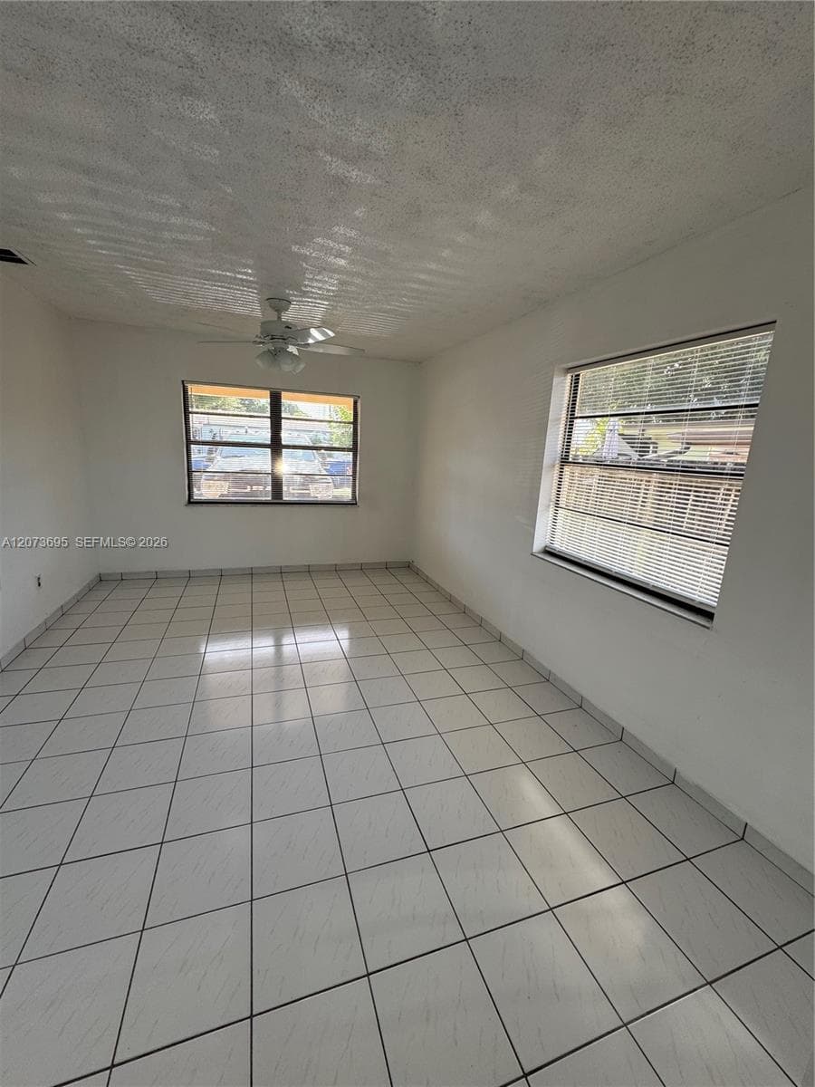 5530 E 6th Ave # 101, Hialeah FL 33013 photo 4