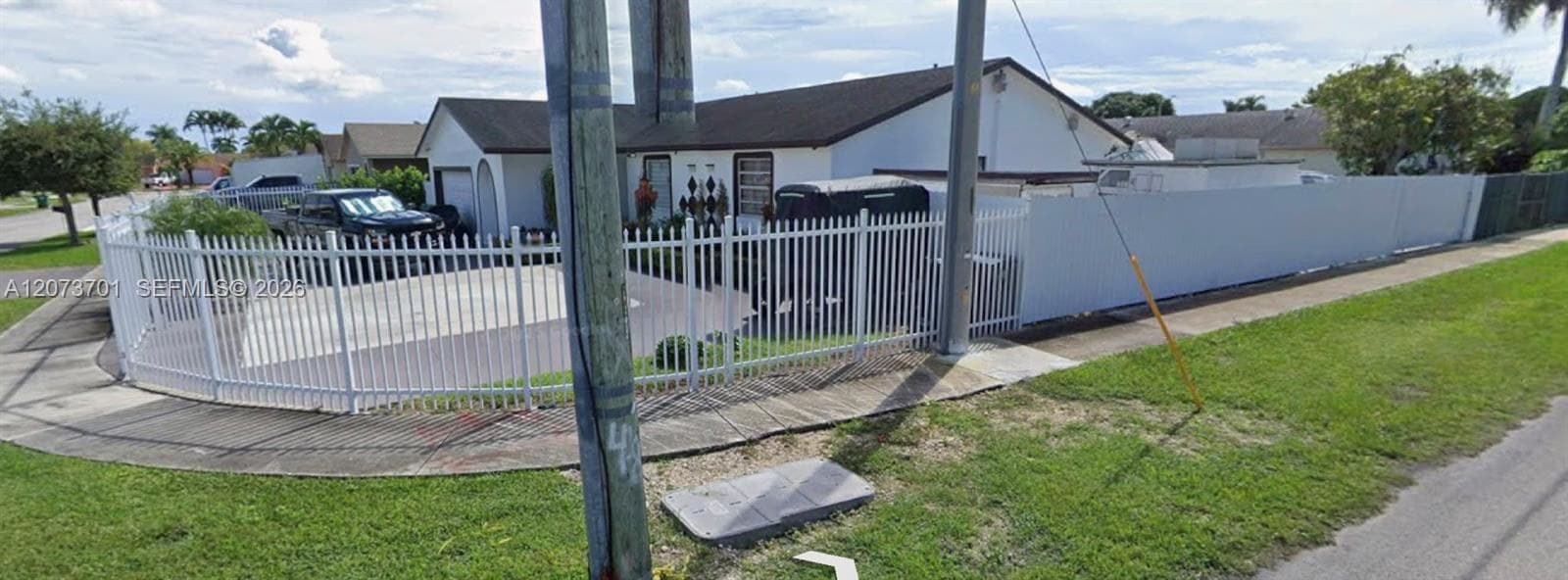 13390 SW 257th Ter, Homestead FL 33032 photo 2