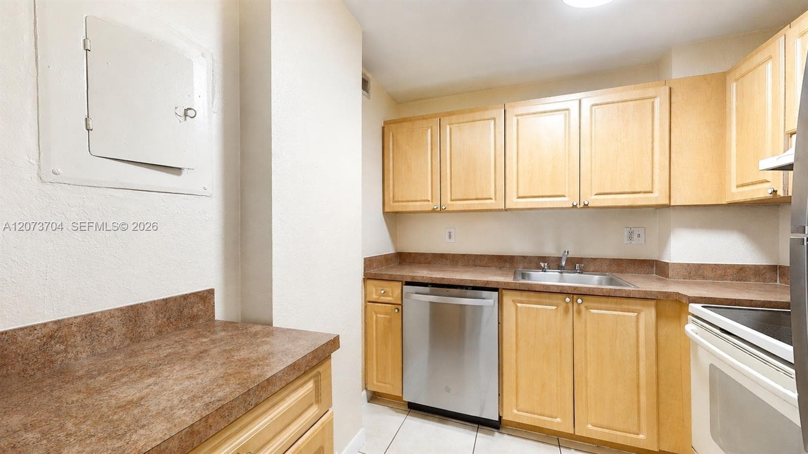 9360 Fontainebleau Blvd # 510, Miami, FL 33172 photo 5