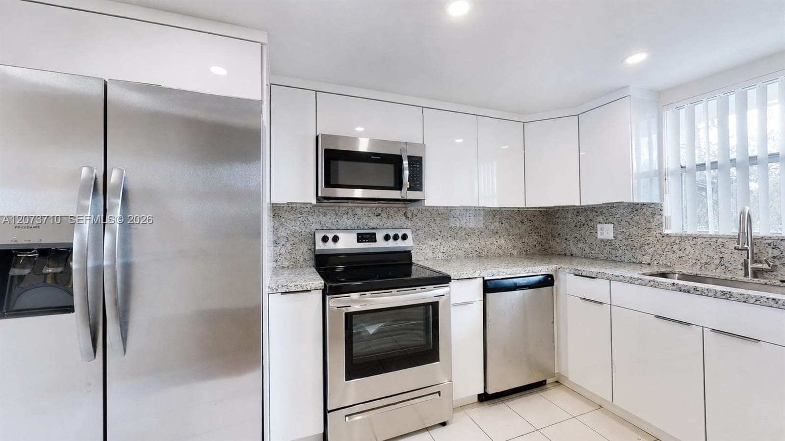9363 Fontainebleau Blvd # H205, Miami, FL 33172 photo 3