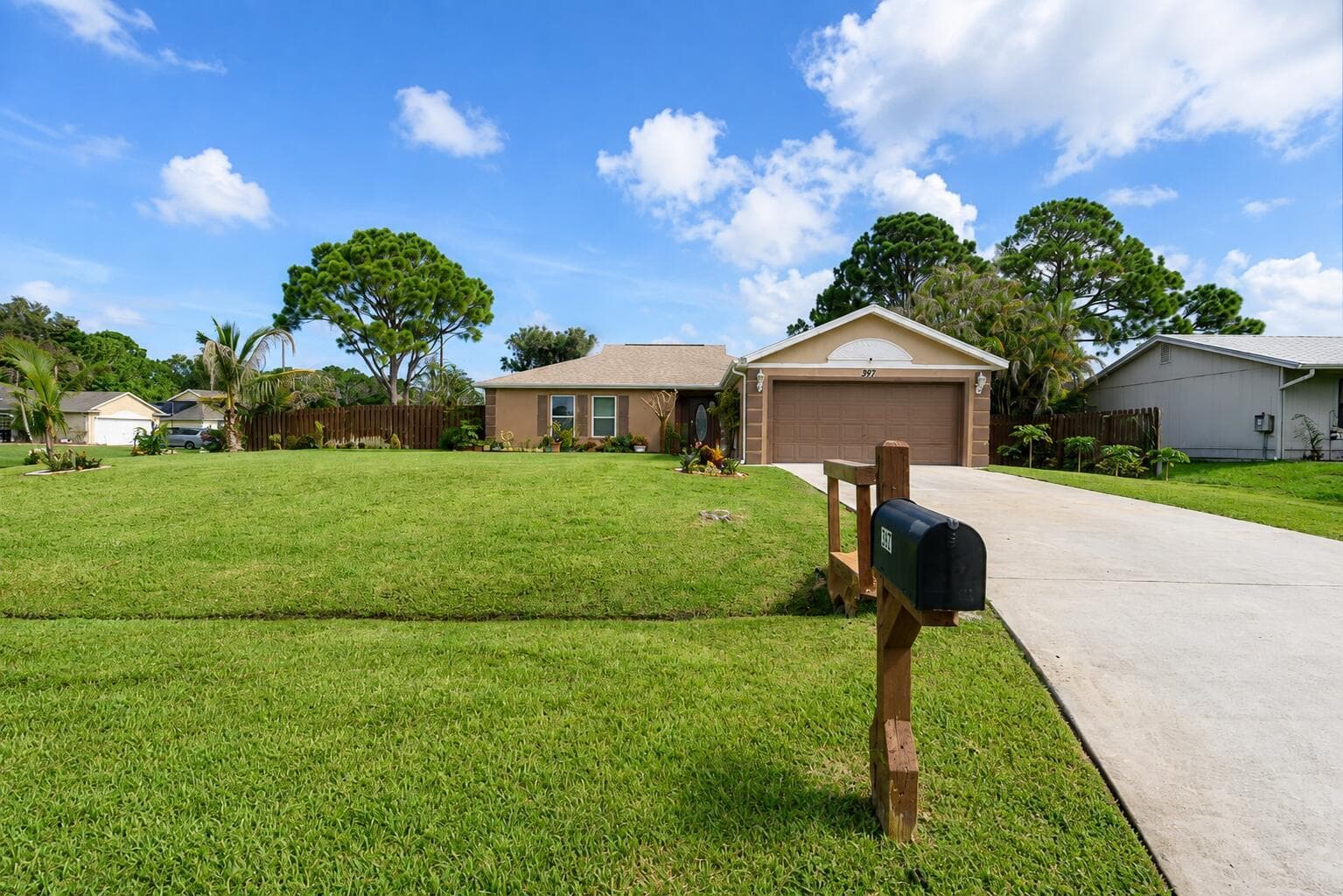 397 SW RAY Avenue, Port St. Lucie FL 34983 photo 2