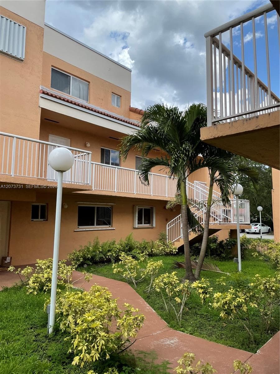 14911 SW 80th St # 203, Miami, FL 33193 photo 5