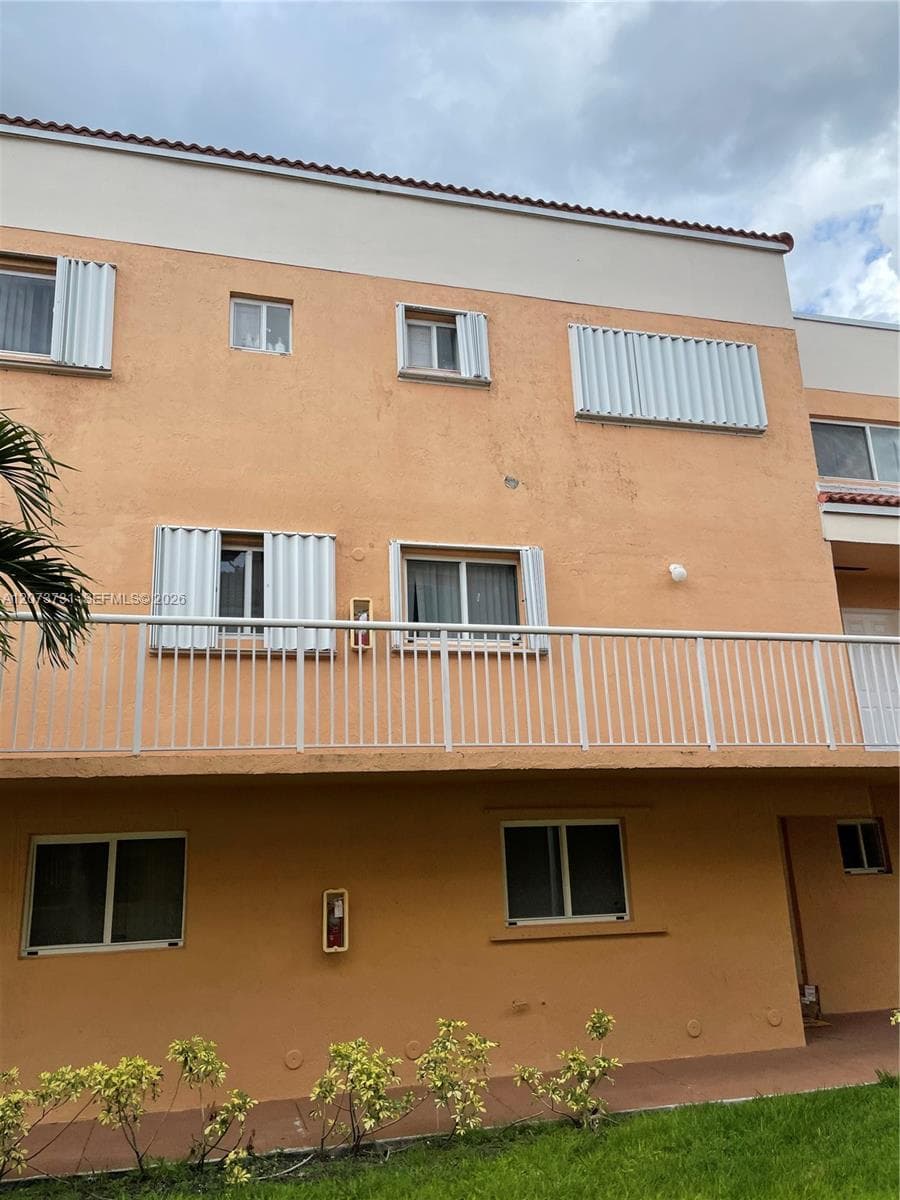 14911 SW 80th St # 203, Miami, FL 33193 photo 4
