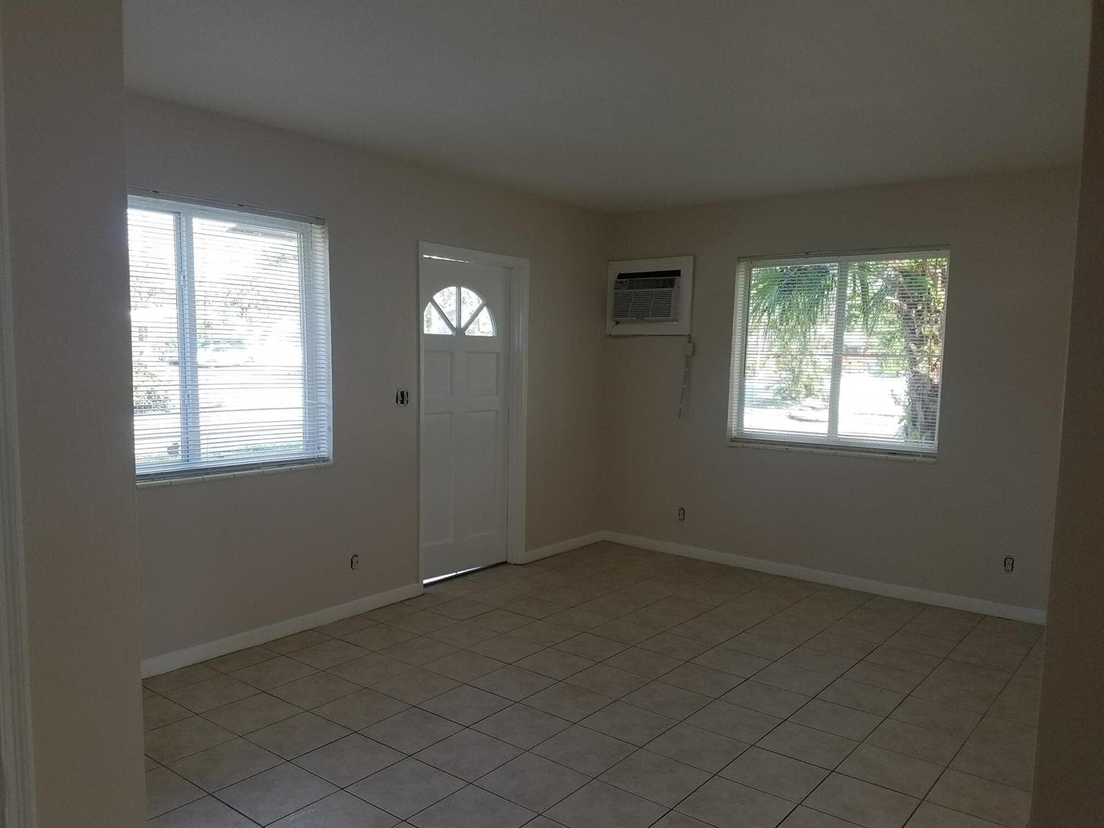 300 SW 10TH Avenue, Fort Lauderdale FL 33312 photo 3