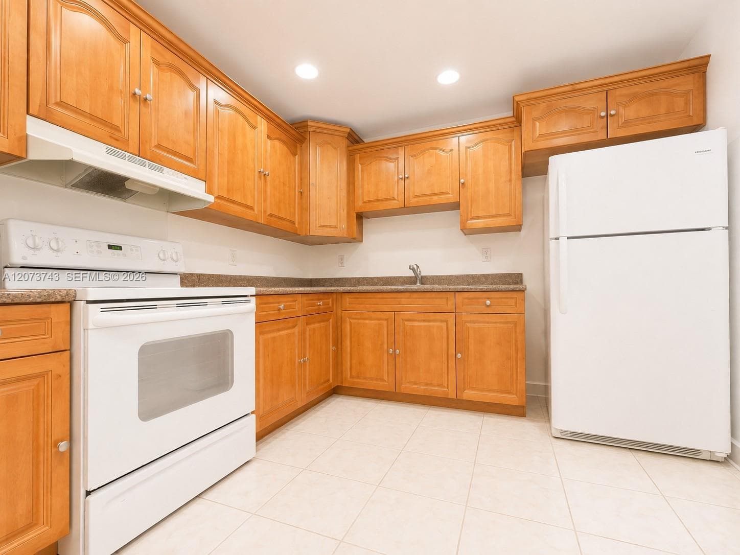 724 NE 4th St # 5, Hallandale Beach FL 33009 photo 3