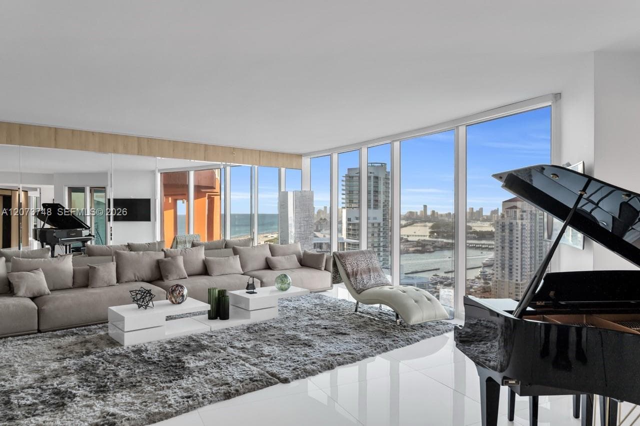 300 S Pointe Dr # 3105, Miami Beach FL 33139 photo 2