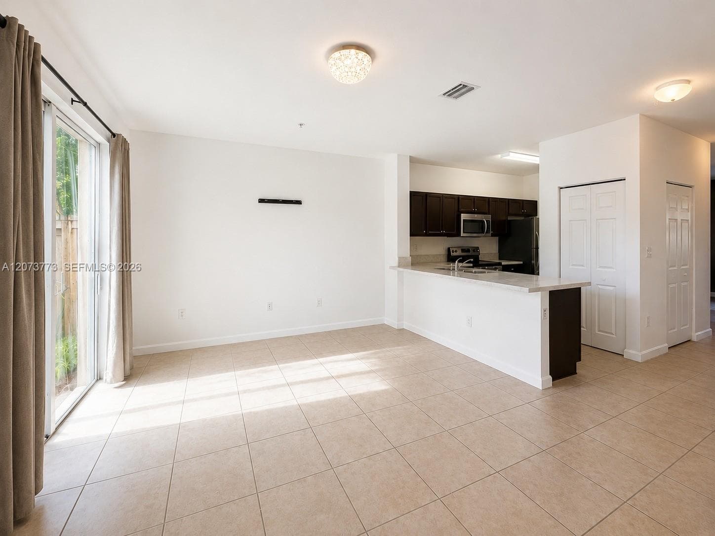 142 SE 28th Ter # 6, Homestead FL 33033 photo 2