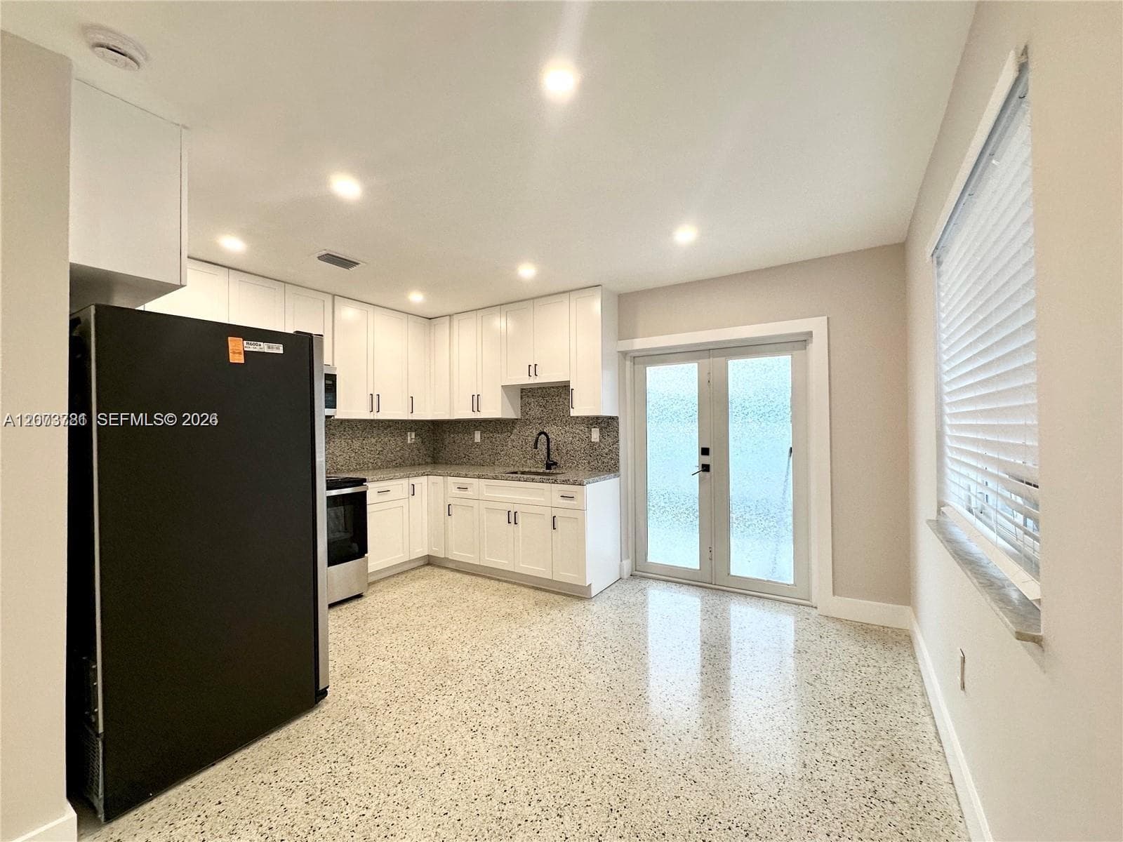10300 NW 35th Ct, Miami FL 33147 photo 5