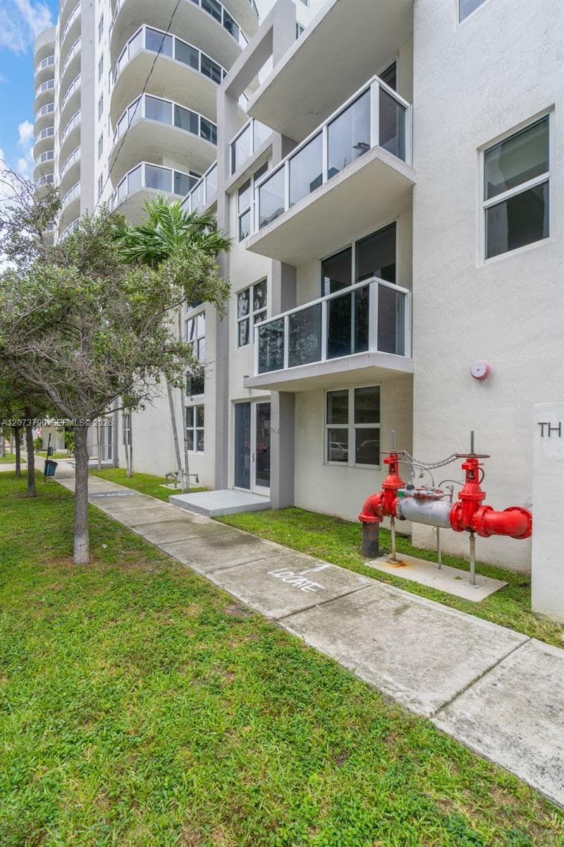 601 NE 23rd St, Miami FL 33137 photo 3
