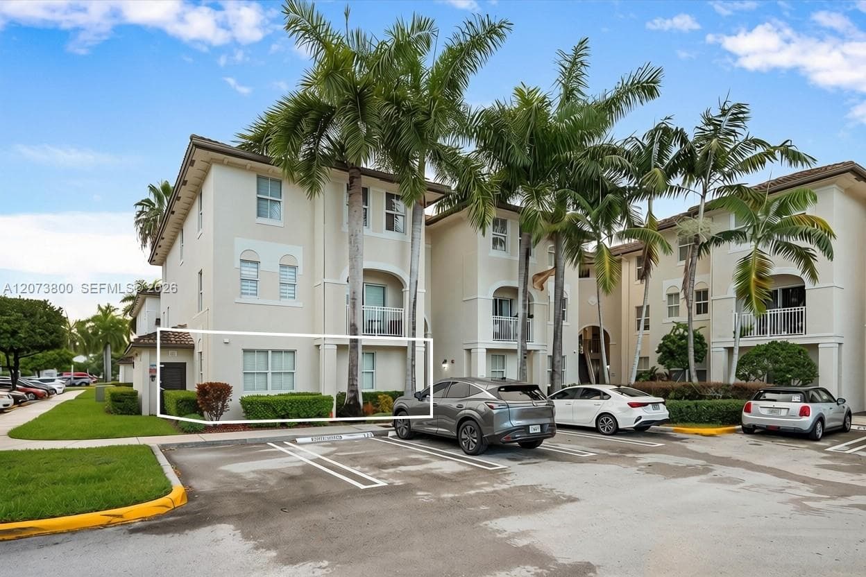 11503 NW 89th St # 101, Doral, FL 33178 photo 2