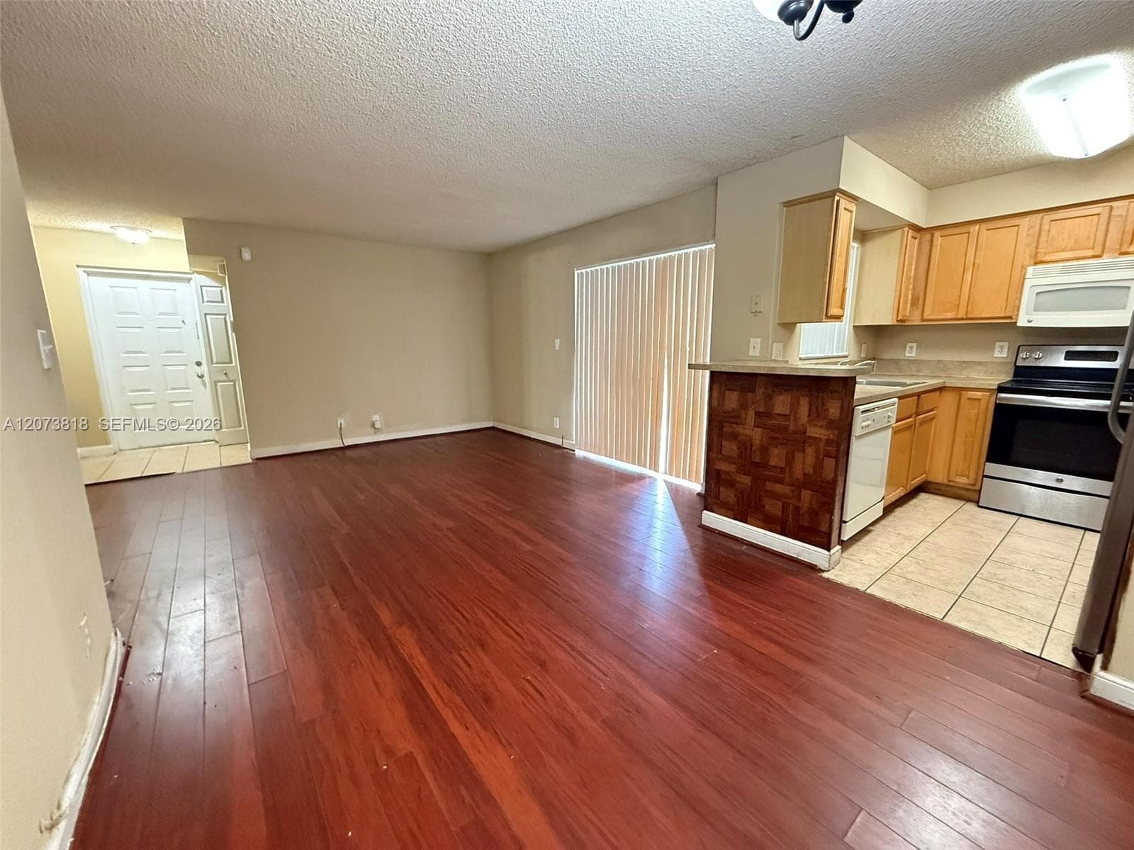 7650 Westwood Dr # 504, Tamarac FL 33321 photo 3