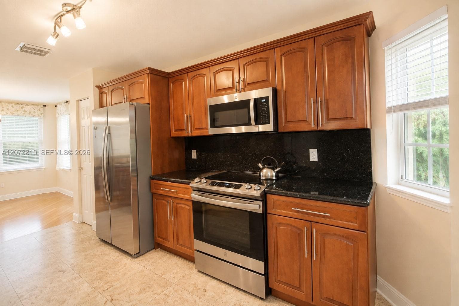 754 NE 90th St # 702, Miami, FL 33138 photo 4