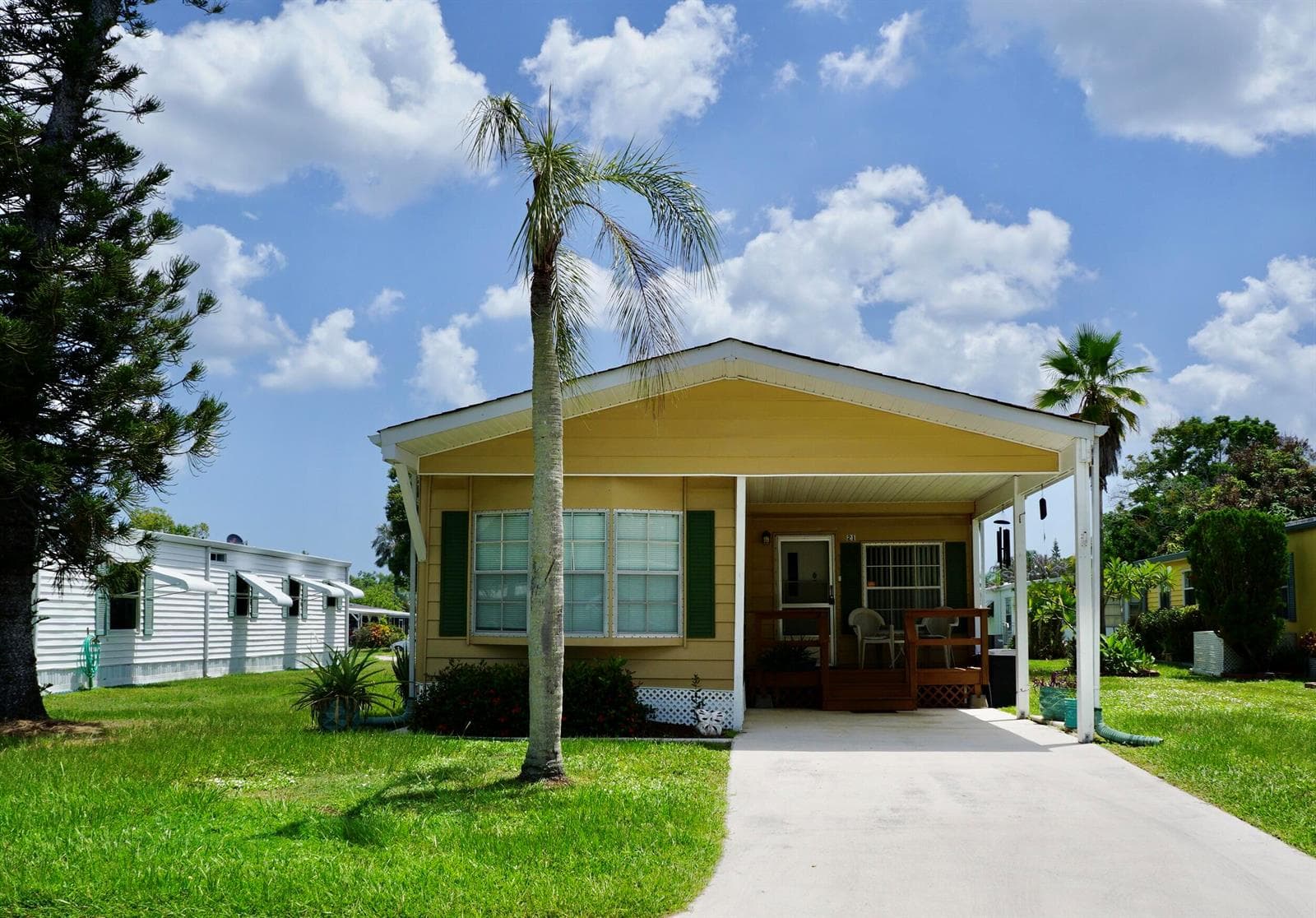 21 SE Iberian Lane, Port St. Lucie FL 34952