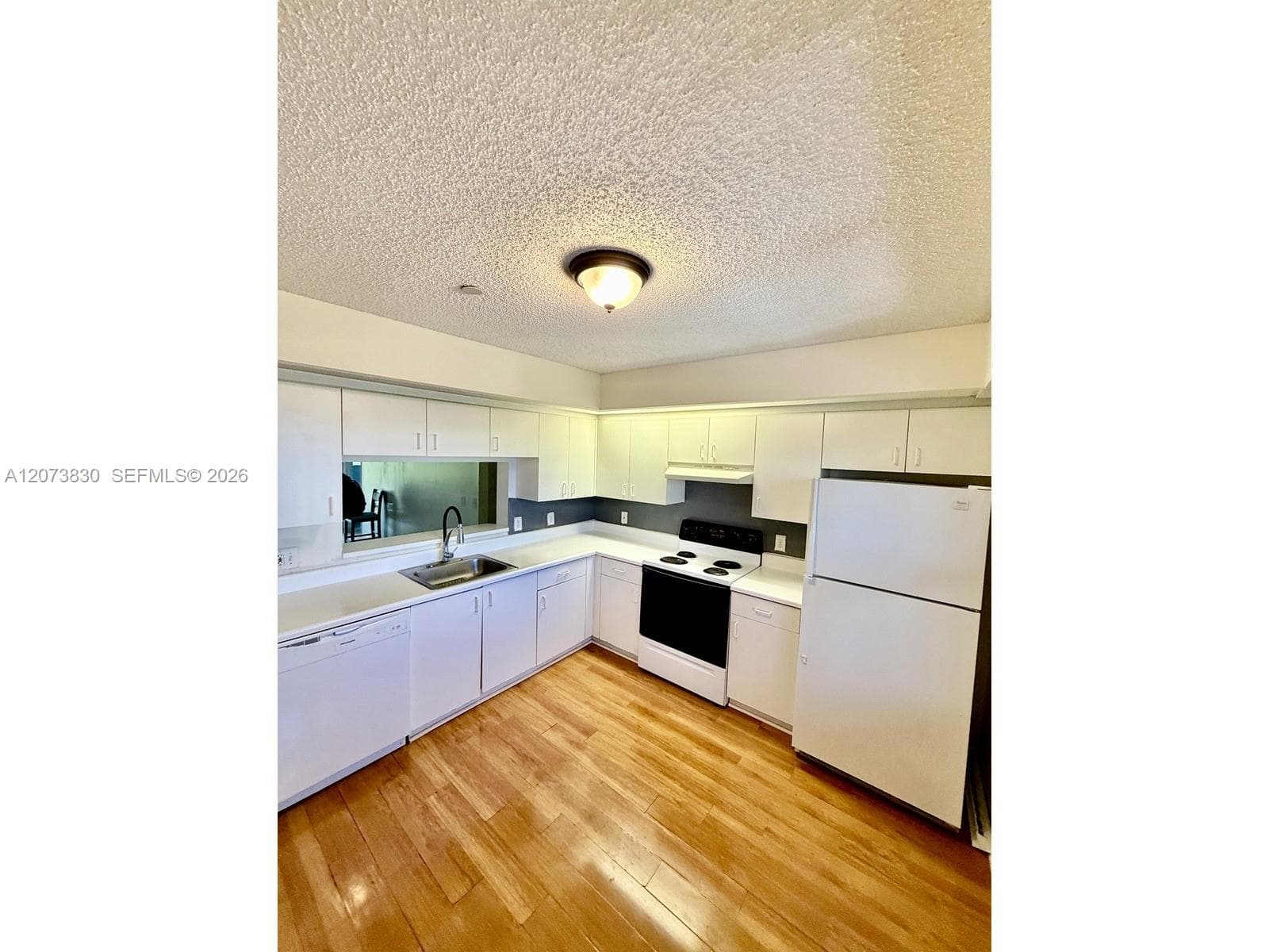 571 SW 142nd Ave # 407O, Pembroke Pines FL 33027 photo 2