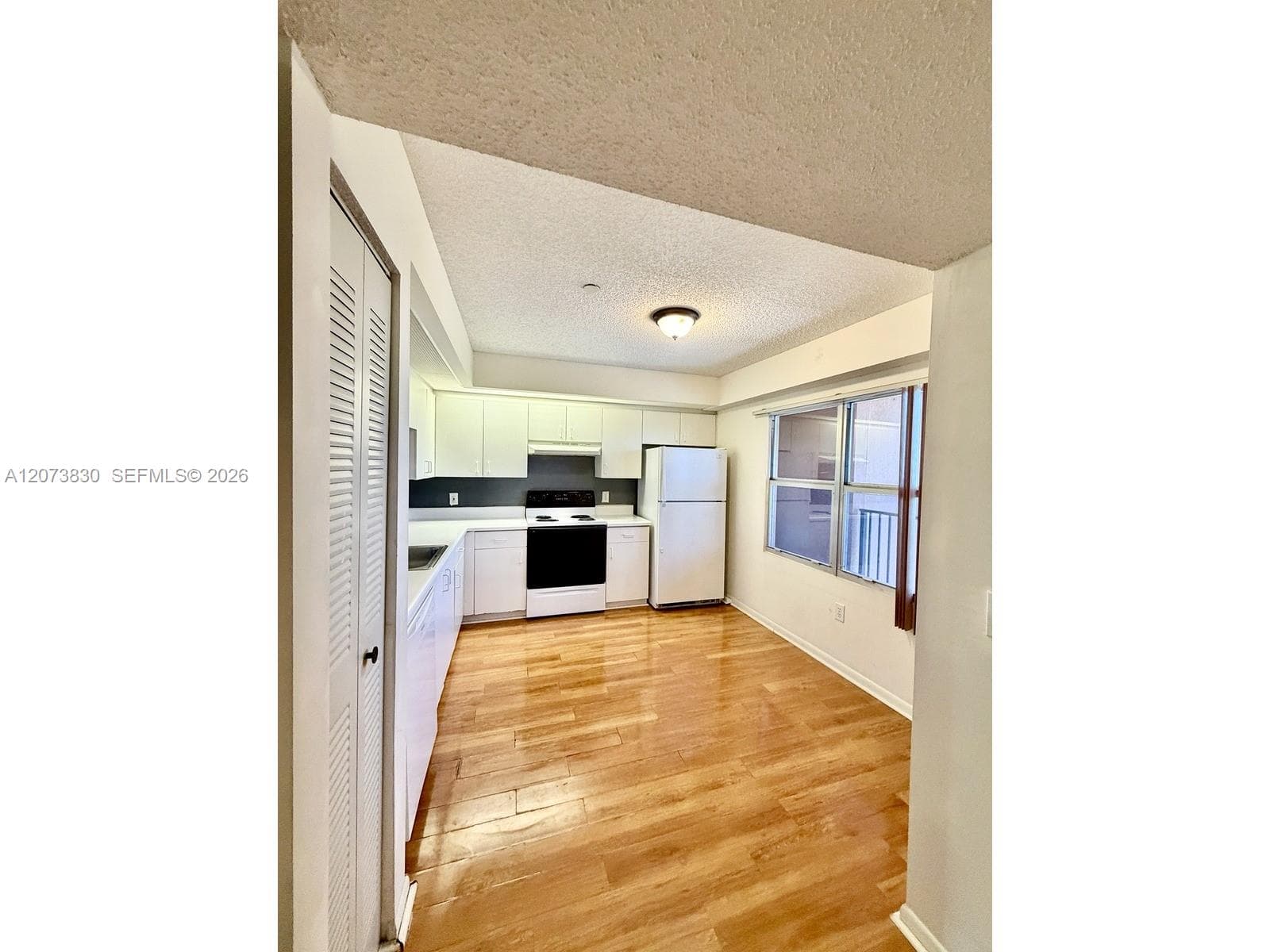 571 SW 142nd Ave # 407O, Pembroke Pines FL 33027 photo 3