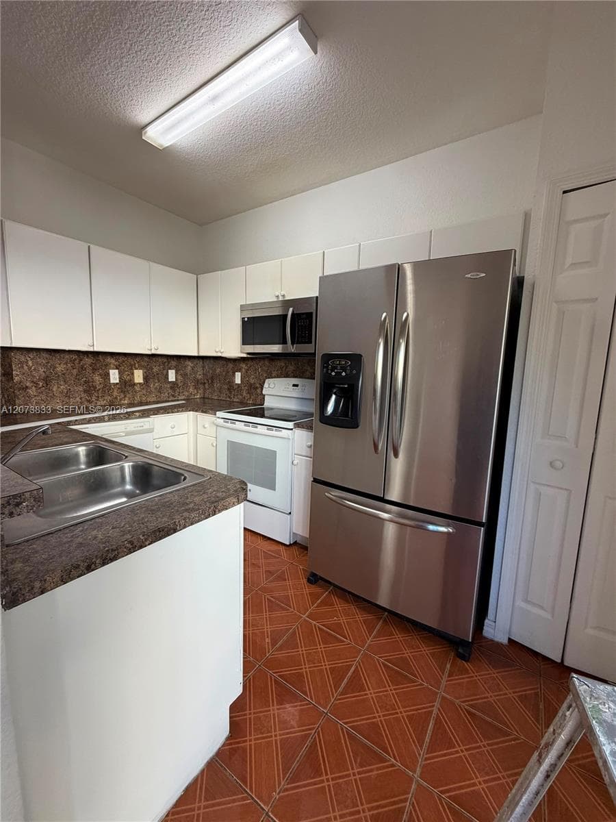 8245 NW 108th Ave # 15, Doral FL 33178 photo 3