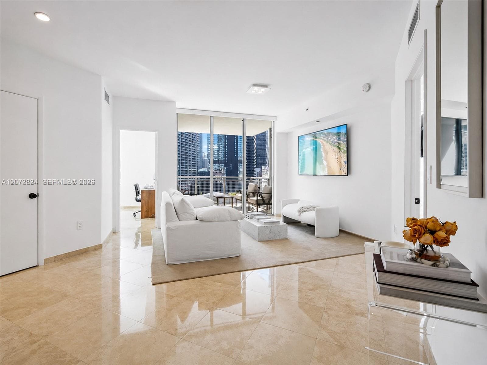 350 S Miami Ave # 2304, Miami FL 33130 photo 2
