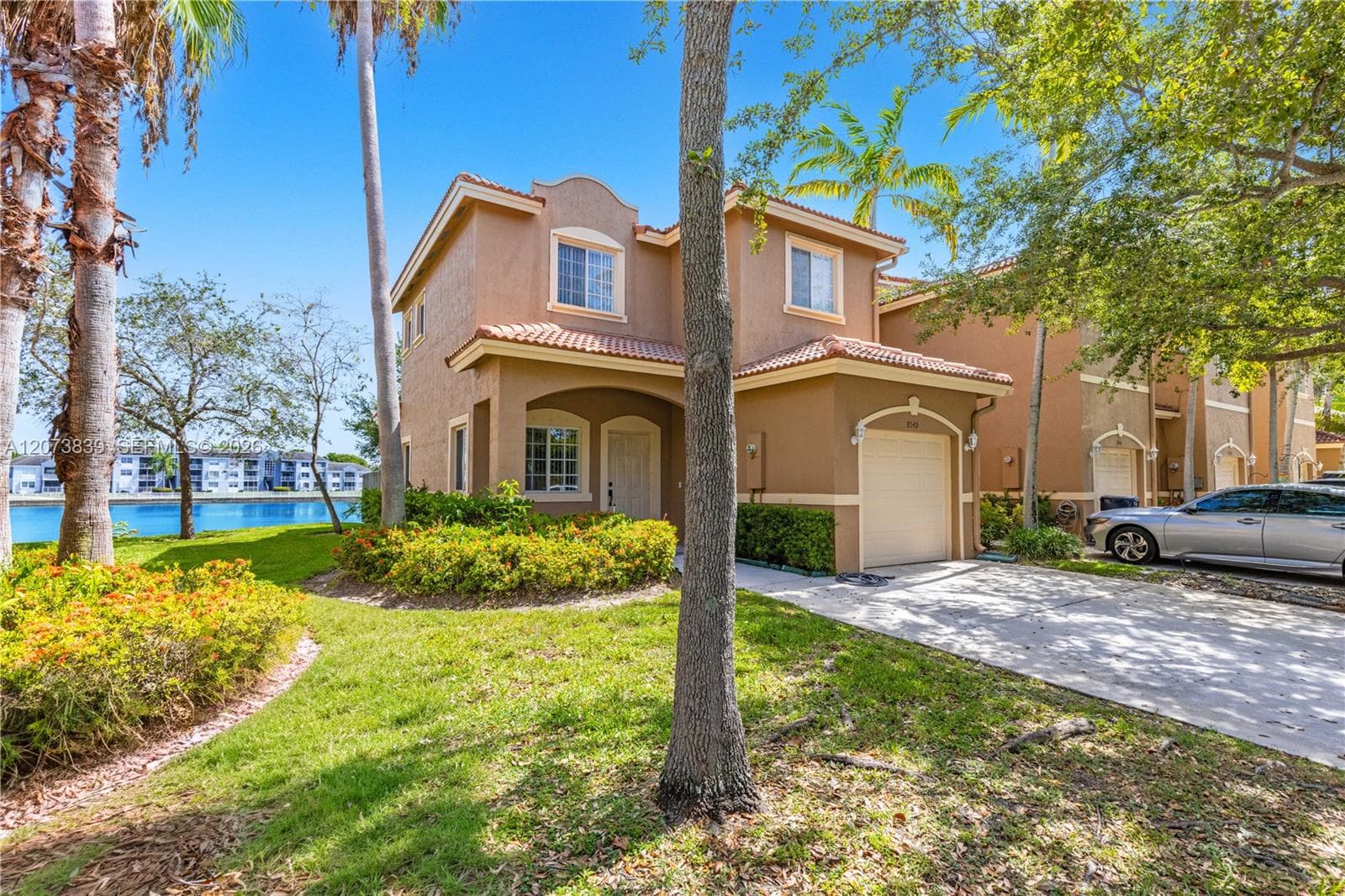 8549 SW 214th Ln, Cutler Bay FL 33189 photo 2