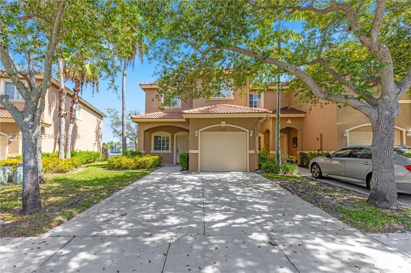 8549 SW 214th Ln, Cutler Bay FL 33189