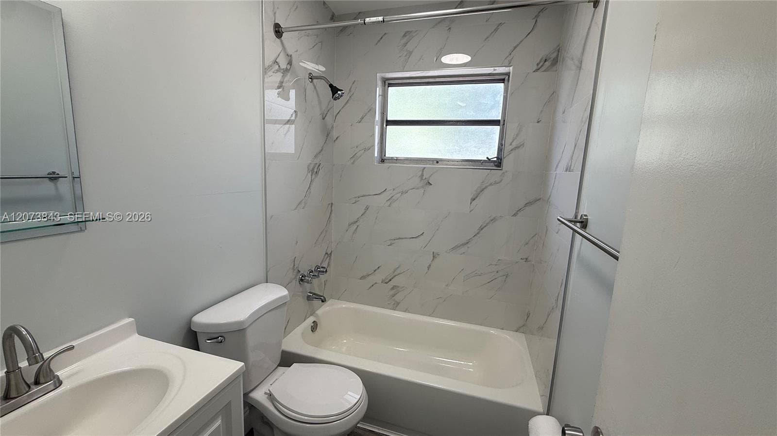 245 NE 191st St # 3014, Miami FL 33179 photo 3