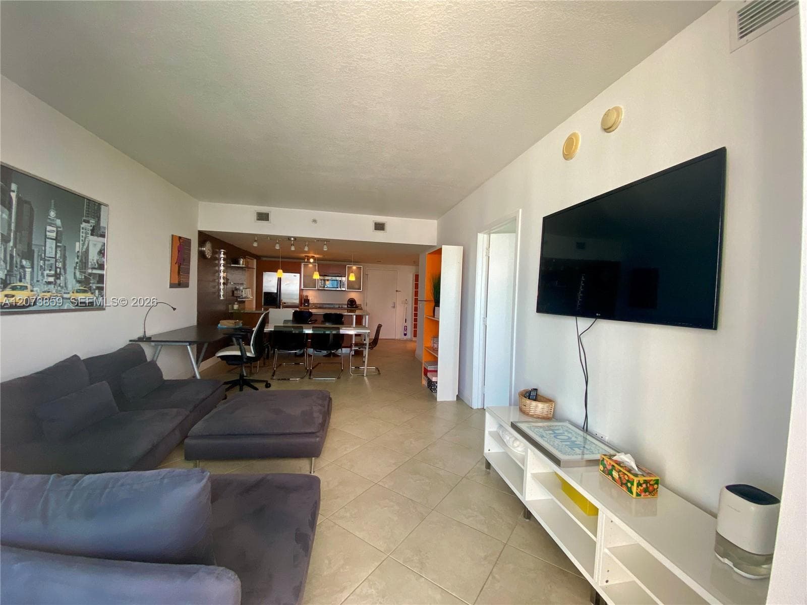 185 SW 7th St # 1607, Miami FL 33130 photo 2