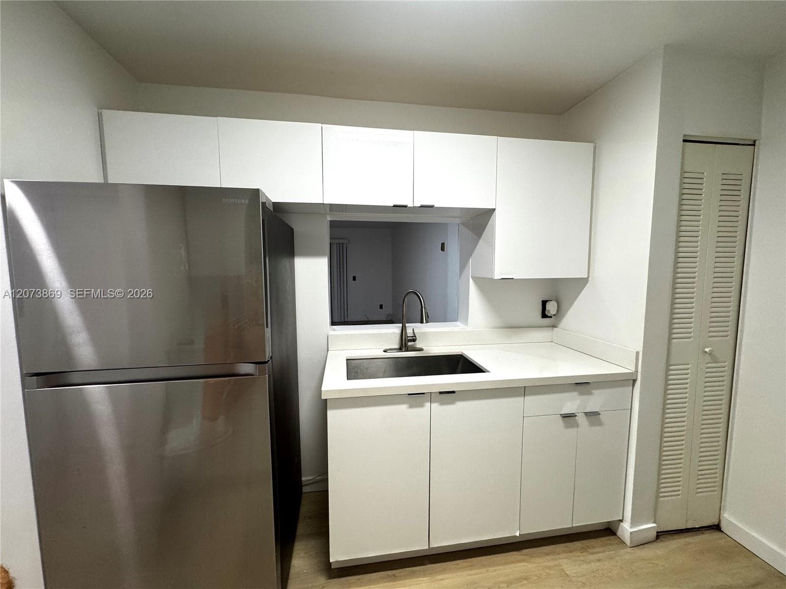 888 NE 132nd St # 206, North Miami FL 33161 photo 4