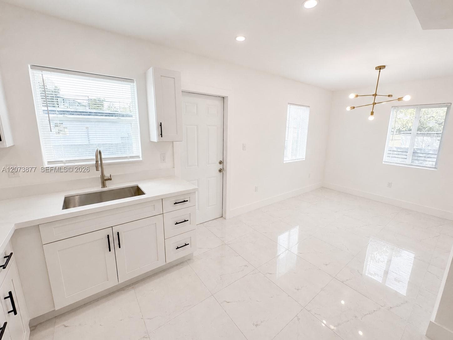 1800 NE 154th St, North Miami Beach FL 33162 photo 3