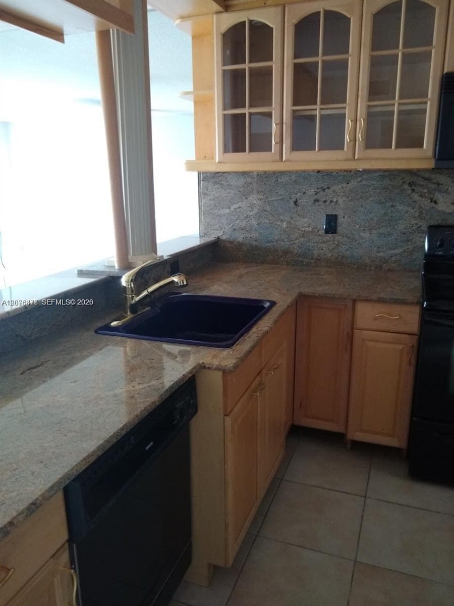 401 Golden Isles Dr # 211, Hallandale Beach FL 33009 photo 5