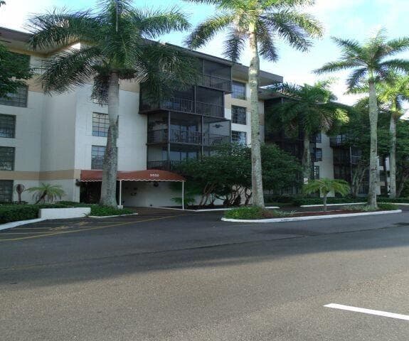 5550 NW 44TH Street # 116B, Lauderhill FL 33319