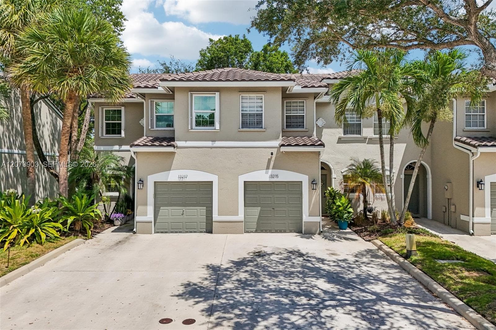 13215 NW 7th Dr, Plantation FL 33325