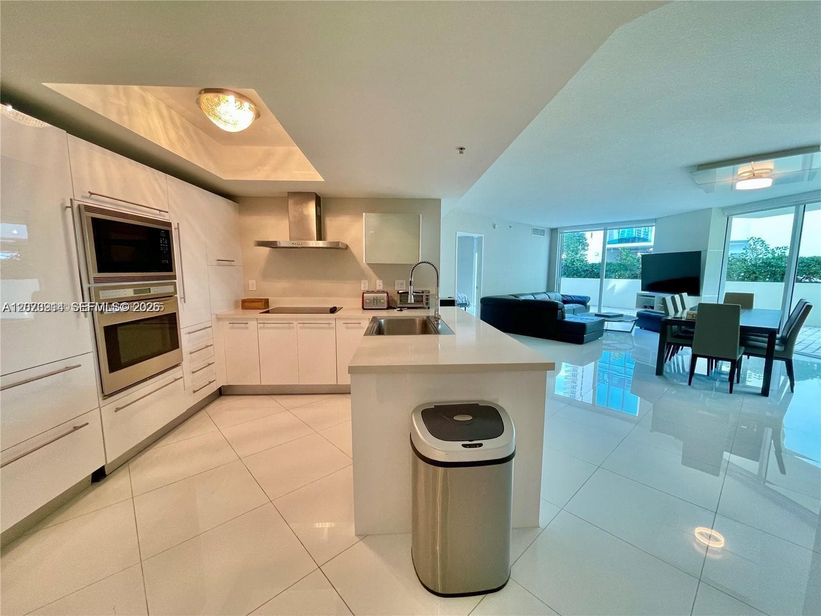150 Sunny Isles Blvd # 1-501, Sunny Isles Beach FL 33160 photo 3