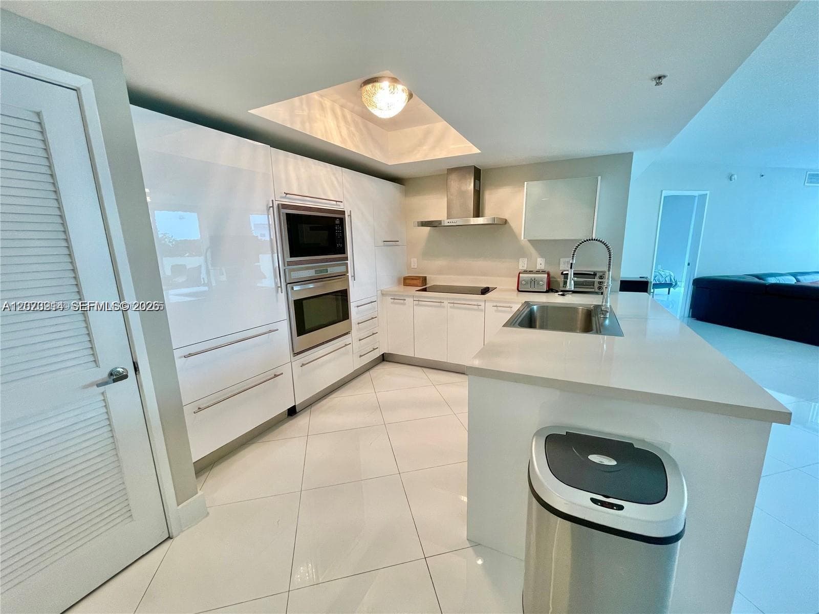 150 Sunny Isles Blvd # 1-501, Sunny Isles Beach FL 33160 photo 5