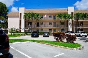 9360 Sunrise Lakes Blvd # 302, Sunrise FL 33322 photo 2