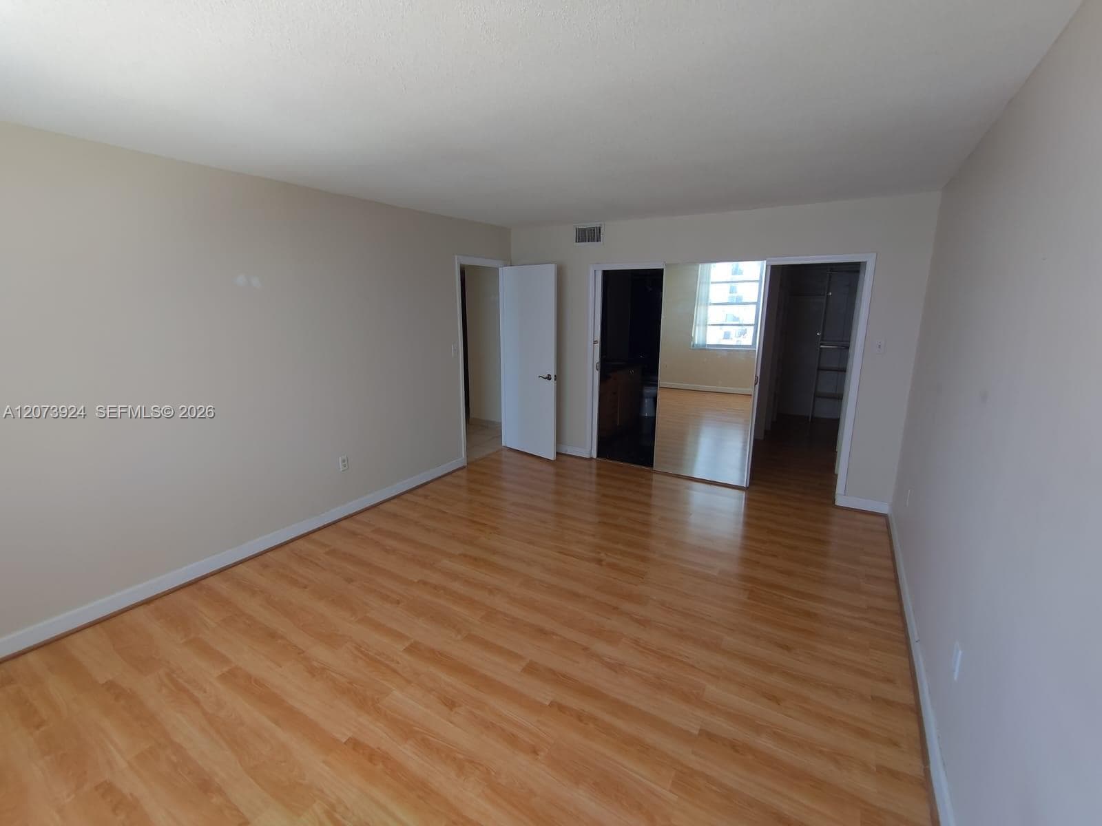 2780 NE 183rd St # 1402, Aventura FL 33160 photo 2