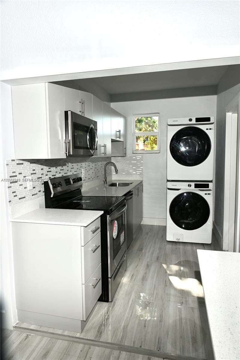 747 NW 5th Ct, Hallandale Beach, FL 33009 photo 5