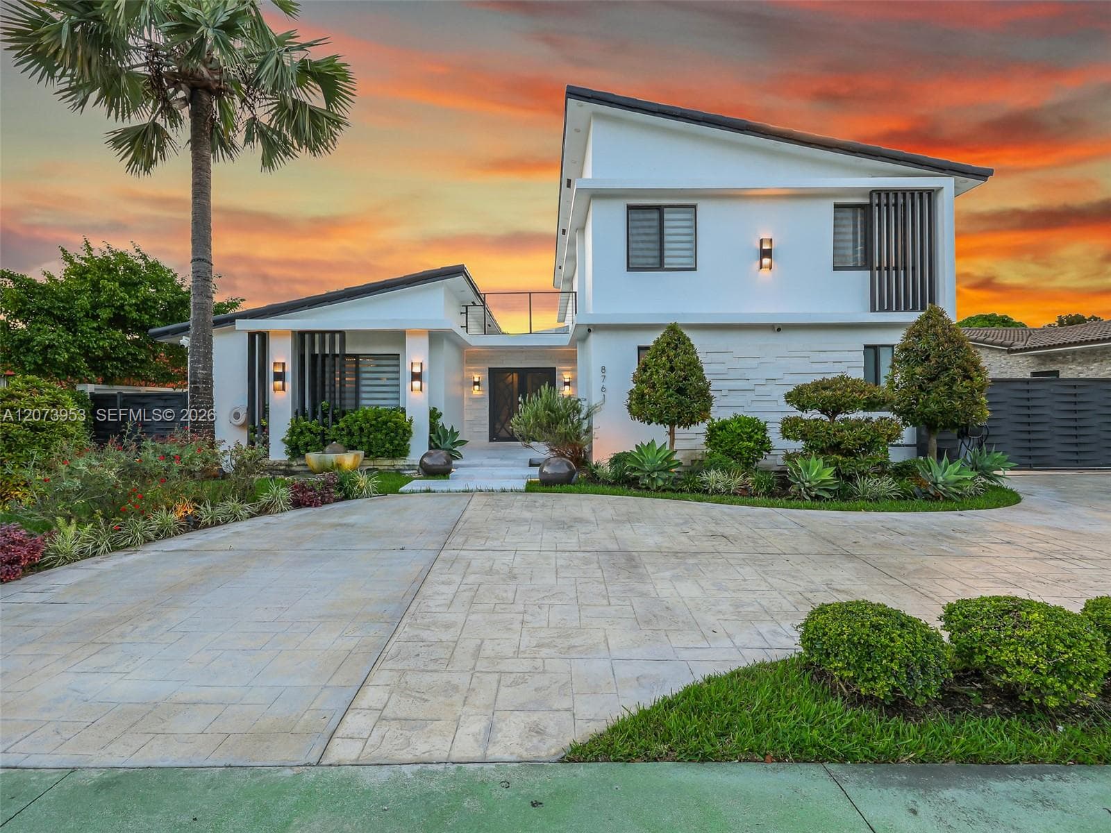 8761 SW 56th St, Miami FL 33165 photo 2