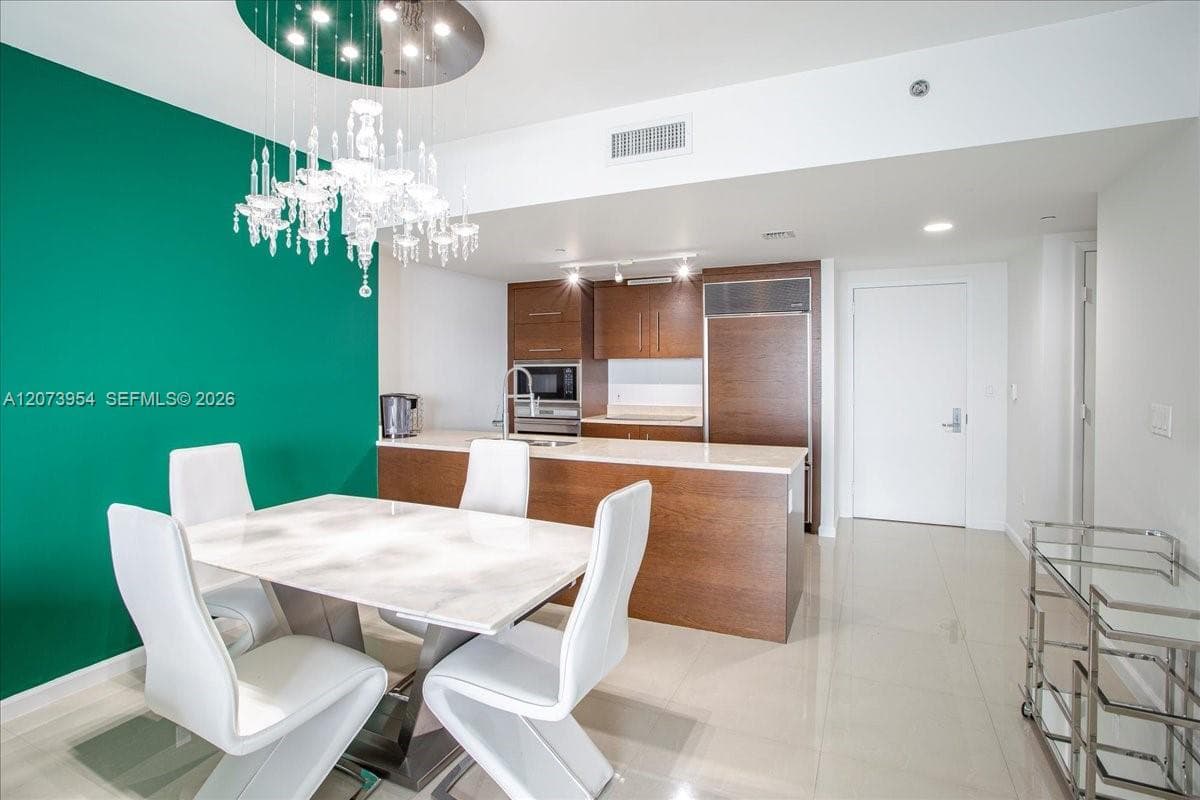 465 Brickell Ave # 4306, Miami FL 33131 photo 2