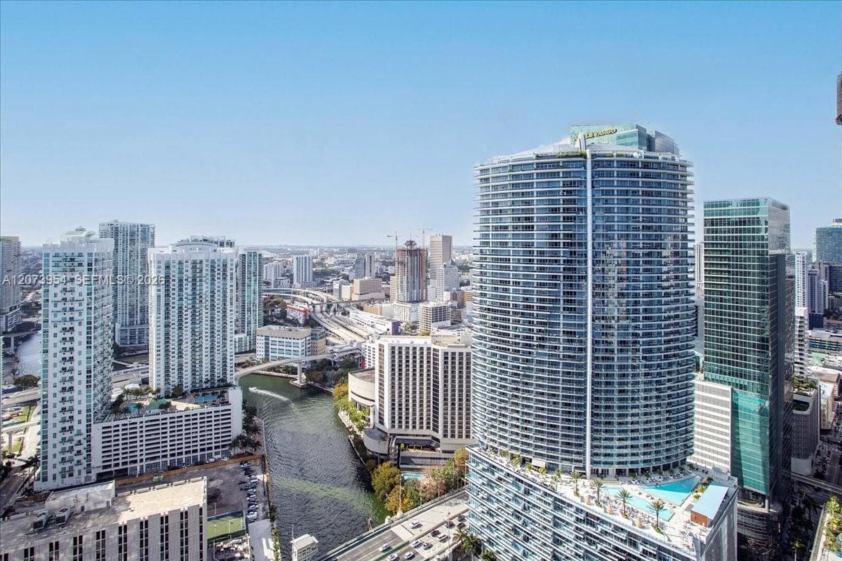 465 Brickell Ave # 4306, Miami FL 33131 photo 5
