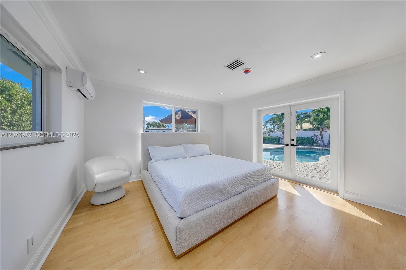 800 SE 3rd Ter, Pompano Beach FL 33060 photo 4