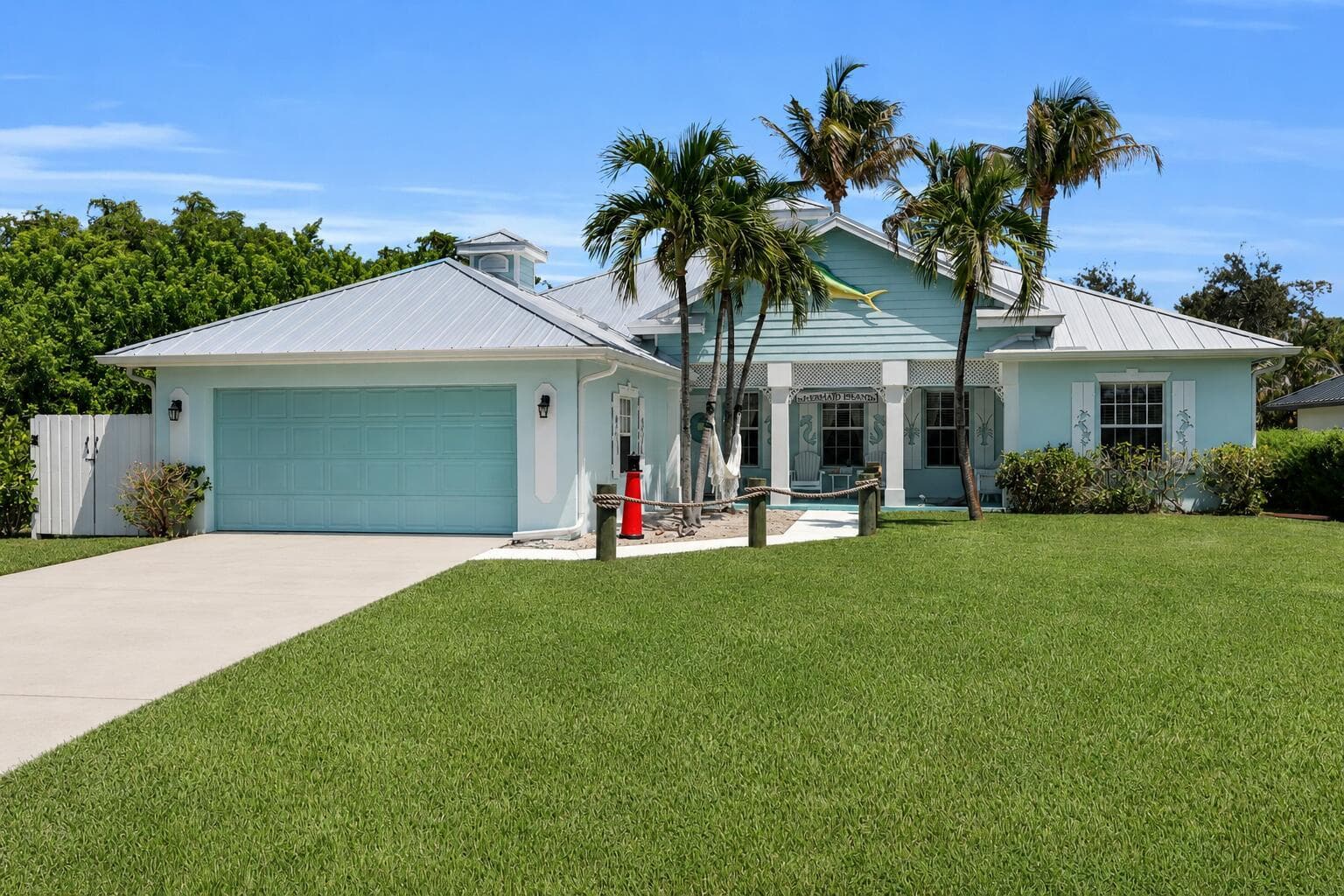 10831 SE Pinegrove Street, Tequesta FL 33469 photo 2