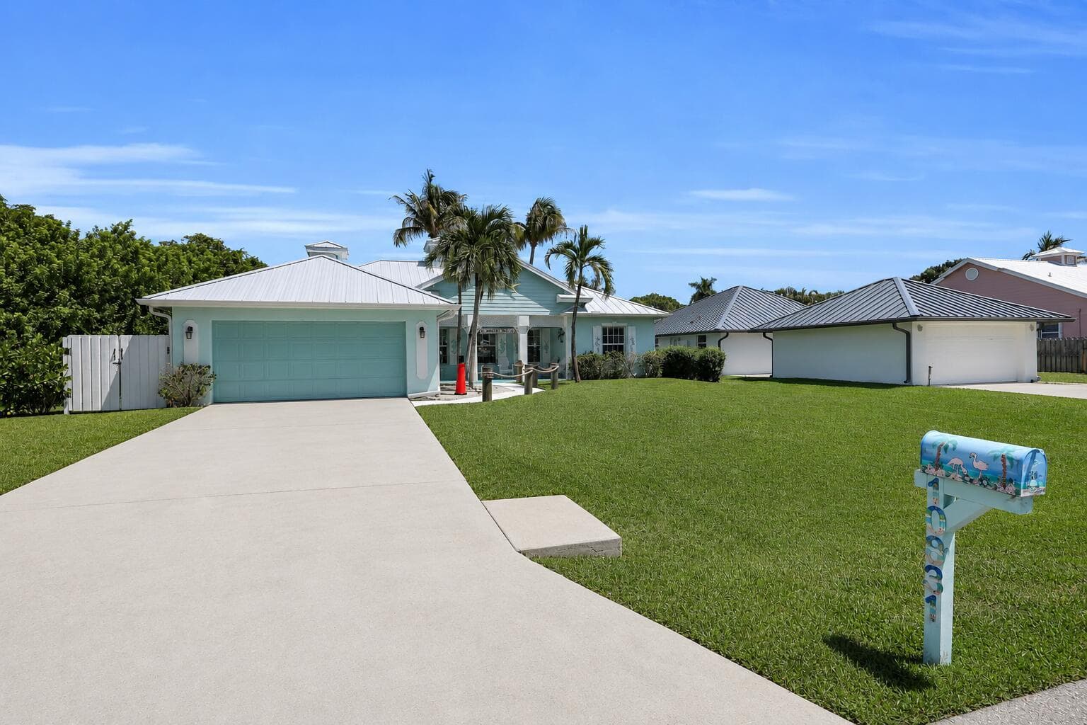 10831 SE Pinegrove Street, Tequesta FL 33469