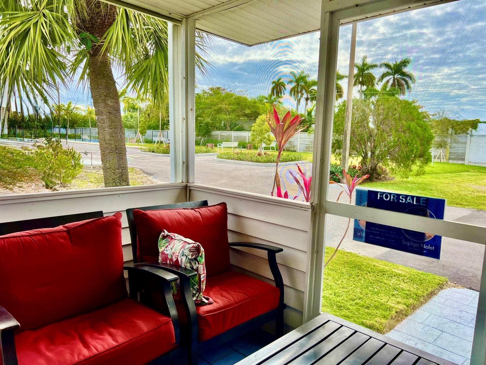 3225 South Street, Hollywood FL 33021 photo 2