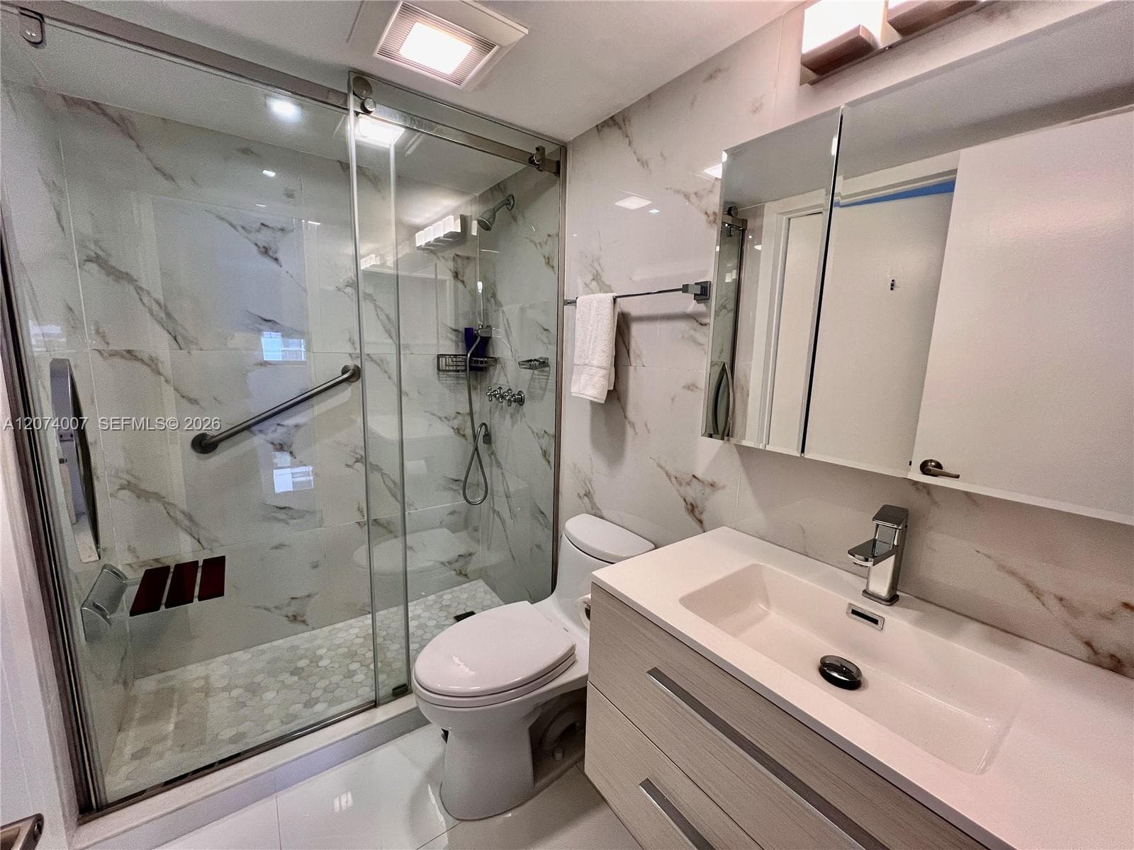 540 Brickell Key Dr # 919, Miami FL 33131 photo 5