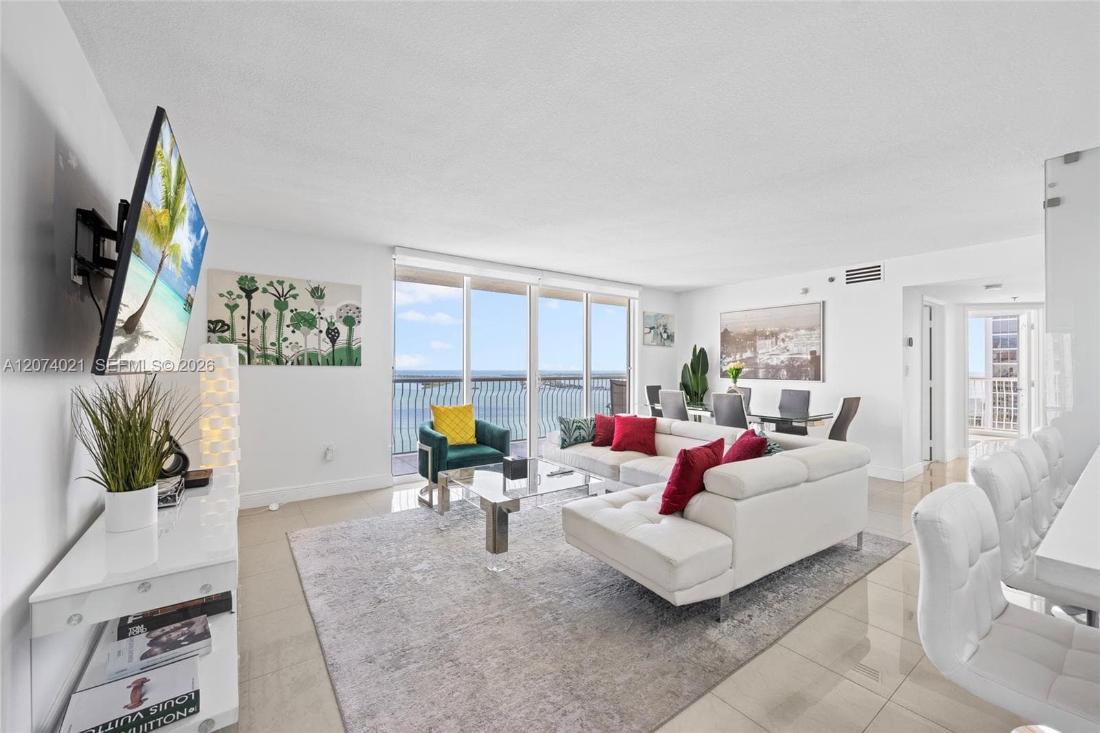 1200 Brickell Bay Dr # 3701, Miami FL 33131 photo 2