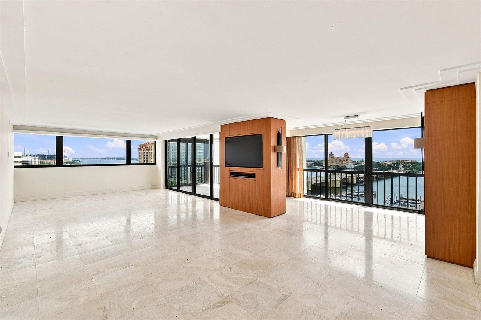 400 N FLAGLER Drive # 1701, West Palm Beach FL 33401 photo 3