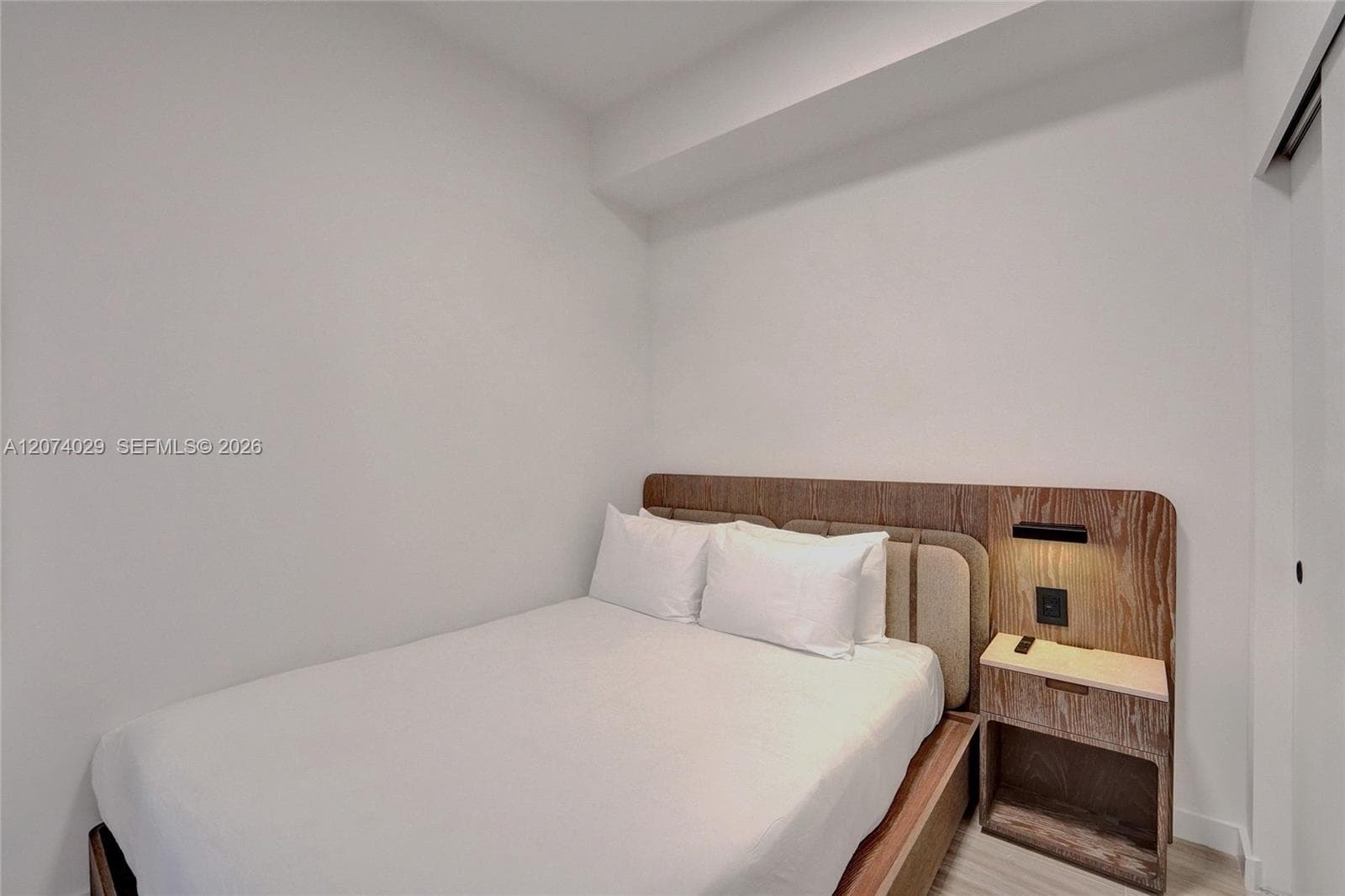 580 72nd St # 1513, Miami Beach FL 33141 photo 5