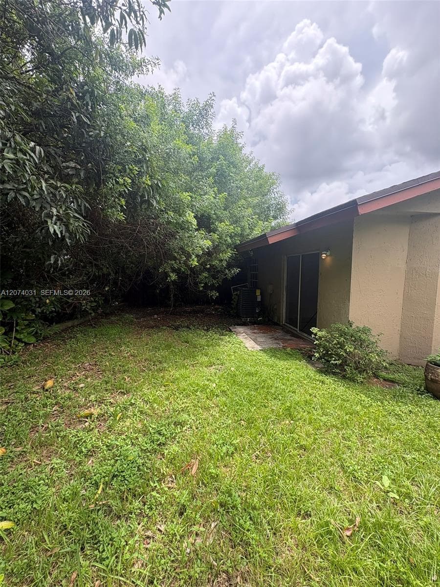 14803 NE 7th Ave # #, Miami FL 33161 photo 5