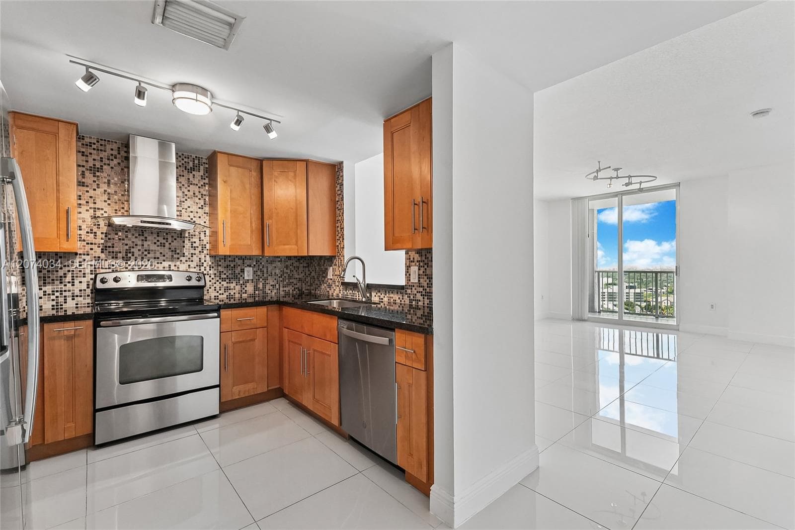 1250 S Miami Ave # 2109, Miami FL 33130 photo 4