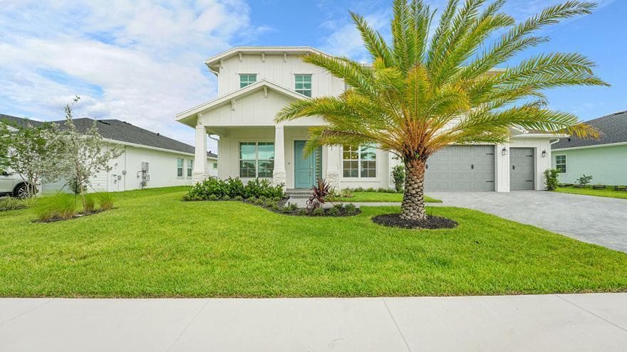601 Hookline Circle, Loxahatchee FL 33470
