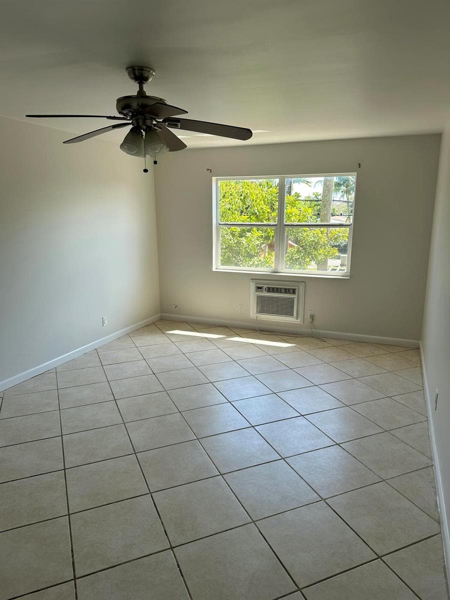1480 E Sample Road # 207, Pompano Beach FL 33064 photo 4